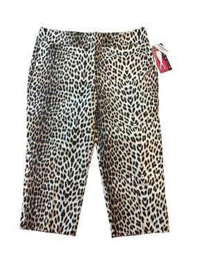 Larry Levine Leopard Print Capri Pants NWT Size 16